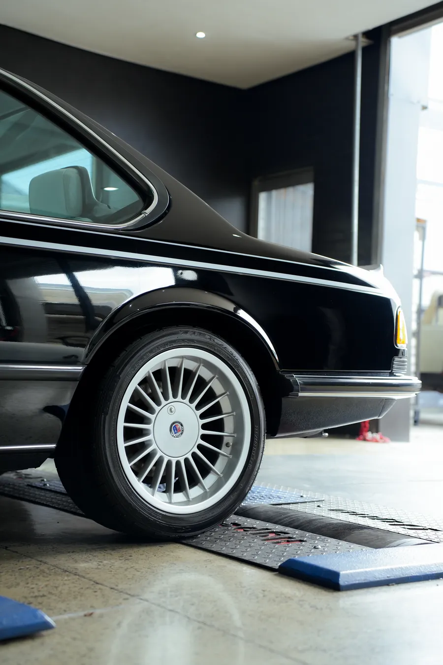 Classic BMW 6-series — Alpina wheels